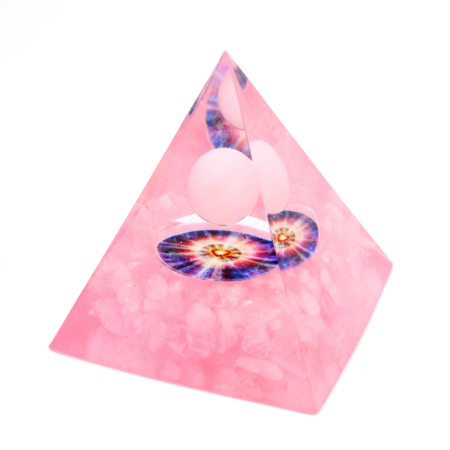 オルゴナイト ピラミッド 愛心 ハート ローズクォーツ さざれ orgonite pyramid  置物 天然石 パワーストーン 浄化
